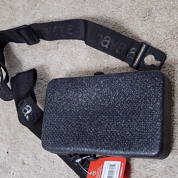 Havaianas Gray Camera Case with Strap - Picture 2 of 6